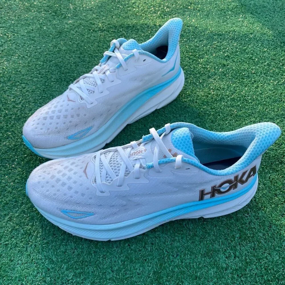 HOKA ONE ONE CLIFTON 9 - Women’s Running Shoes - SIZE 11B